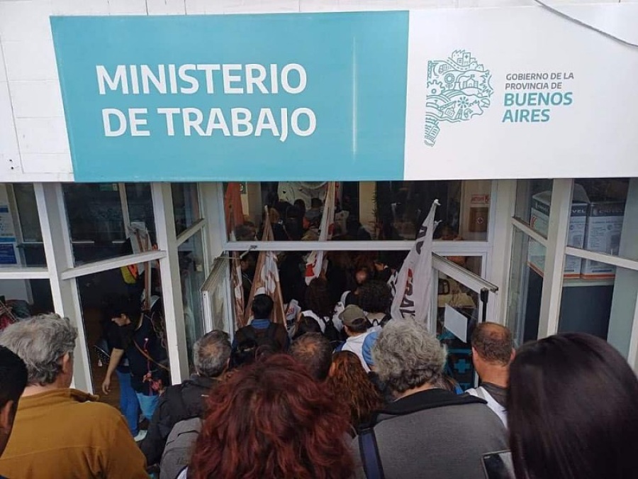 Terminó la reunión por la paritaria de estatales de la Provincia: qué pidieron los gremios