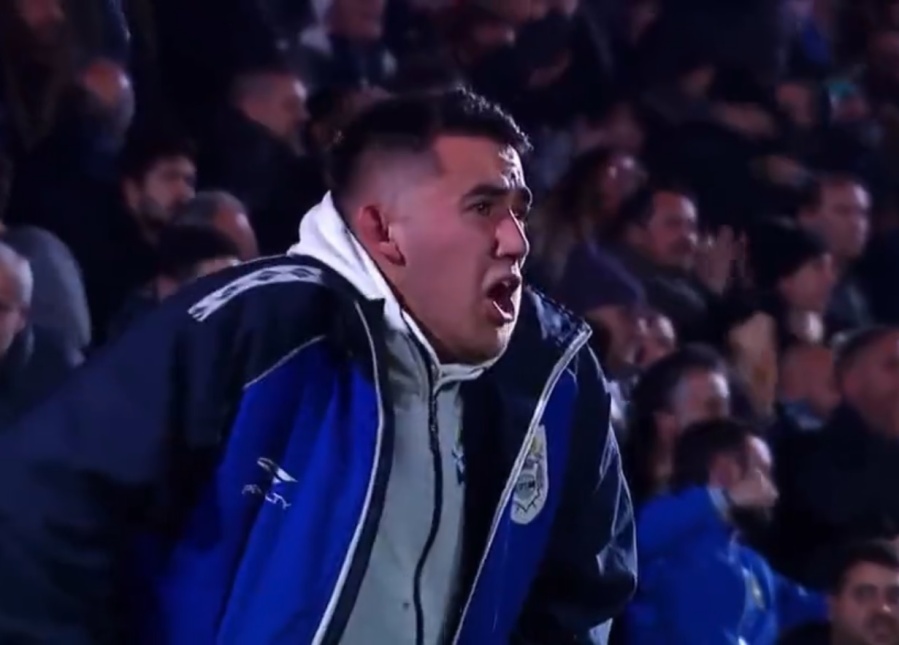 ”Soy un enfermo desde los 3 años”: lo ponchó la TV en el gol de Gimnasia, su festejo se viralizó y cuenta su hermosa historia