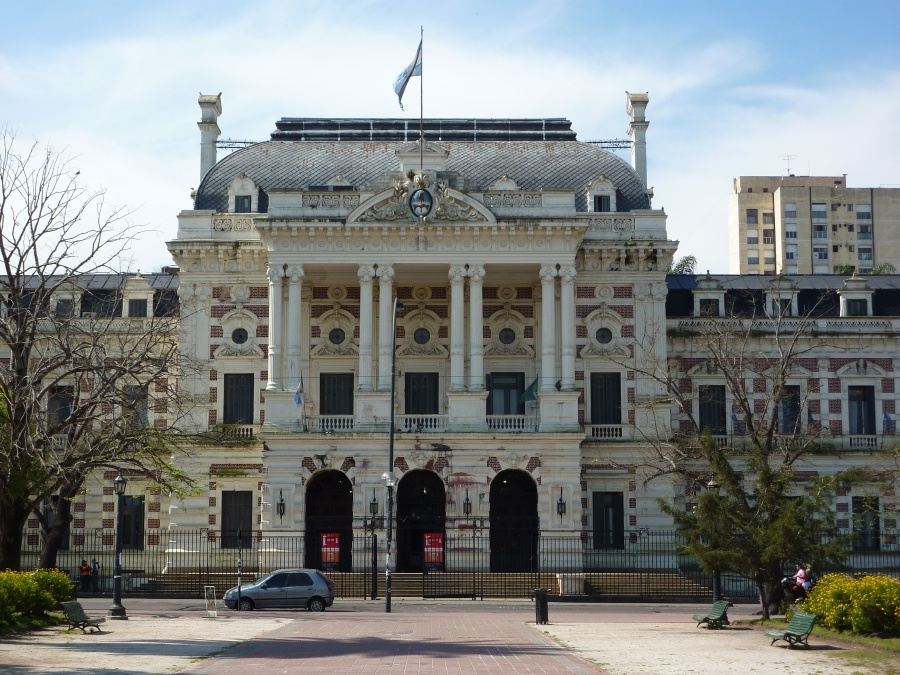 Médicos residentes movilizarán en La Plata para pedir mejoras salariales