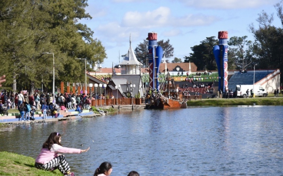 Recitales, muestras de arte, recorridos históricos y espectáculos coparán La Plata durante este fin de semana