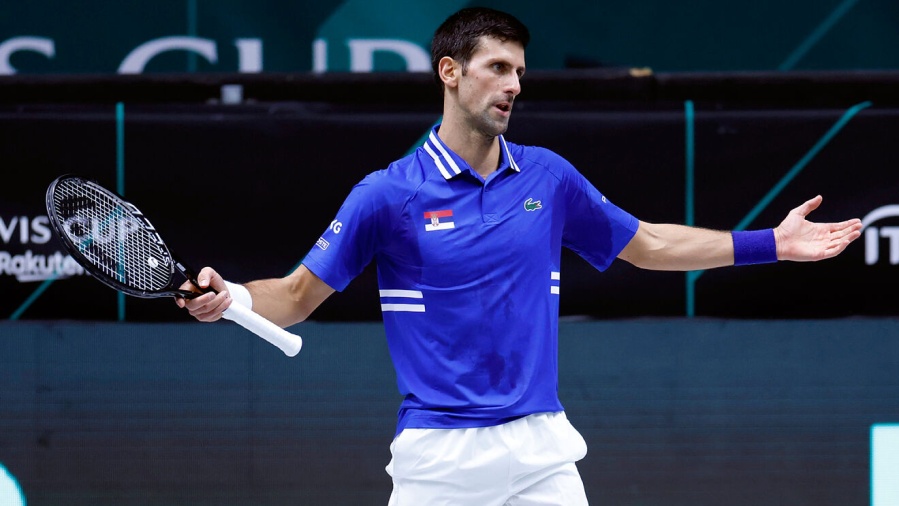 Peligra la presencia de Djokovic en el Abierto de Australia, donde la vacuna es obligatoria