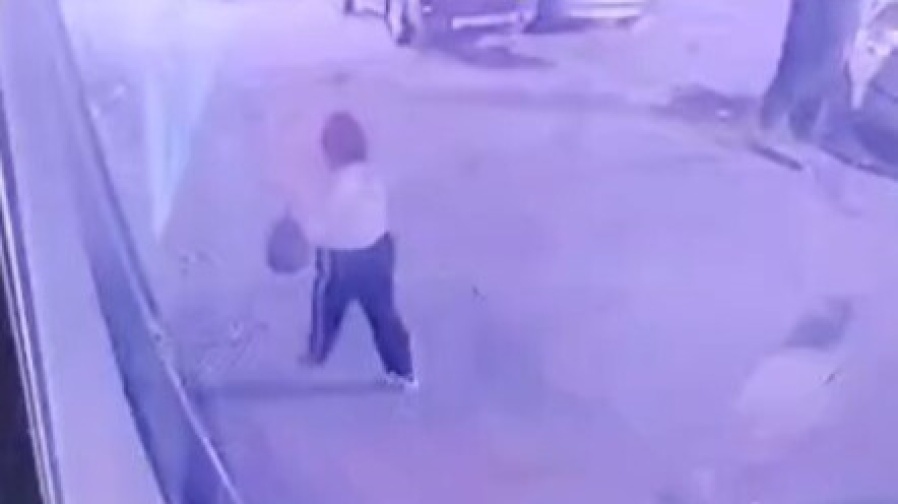 Detuvieron a una joven acusada de robar diez celulares del comercio de su expareja en La Plata