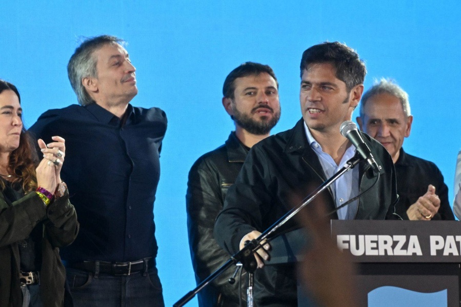 Kicillof recibe a intendentes en La Plata para reafirmar su liderazgo y marcar el rumbo opositor a Milei