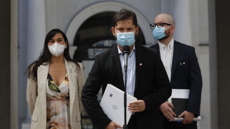 Boric junta mayoría de mujeres en su gabinete