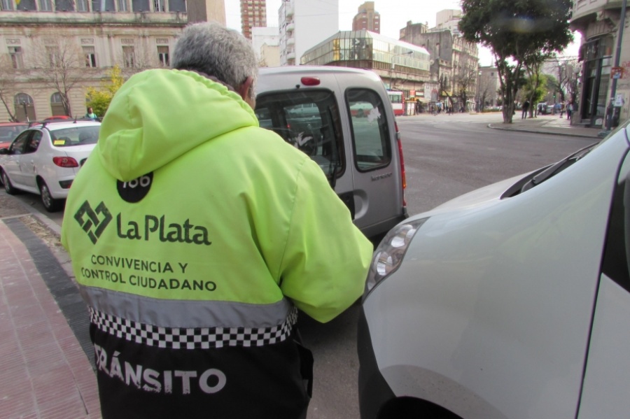Desde el Concejo de La Plata buscarán capacitar al personal de Control Urbano en el trato de personas con discapacidad