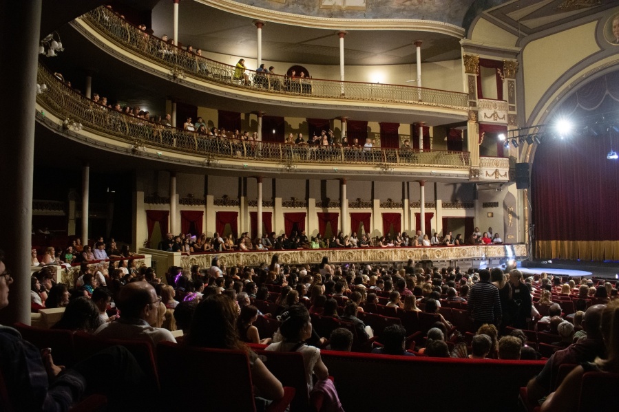 Fachada, balcones, cubiertas y limpieza general: así será en detalle la puesta en valor del Teatro Coliseo Podestá