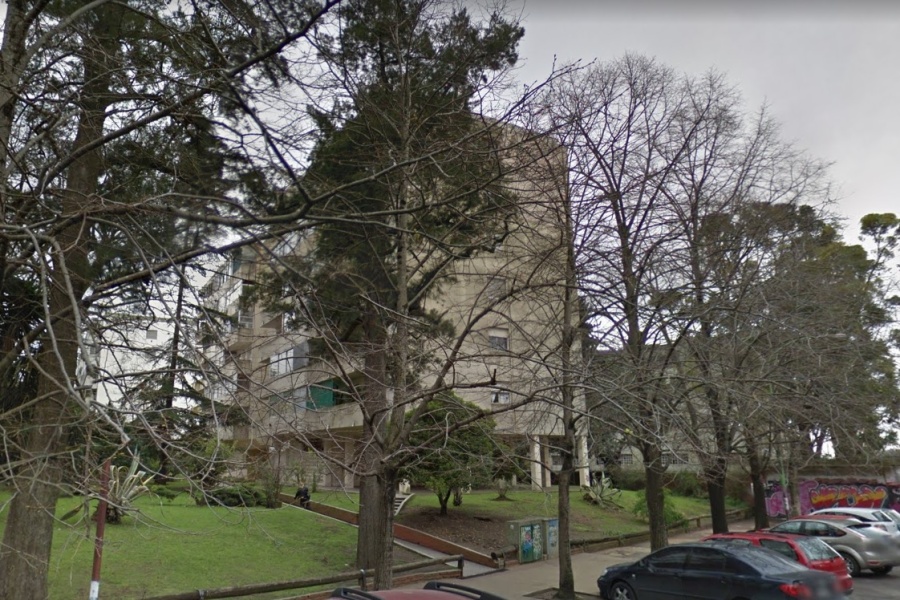 Más de 50 familias reclaman por la falta de agua en un edificio de Barrio Hipódromo