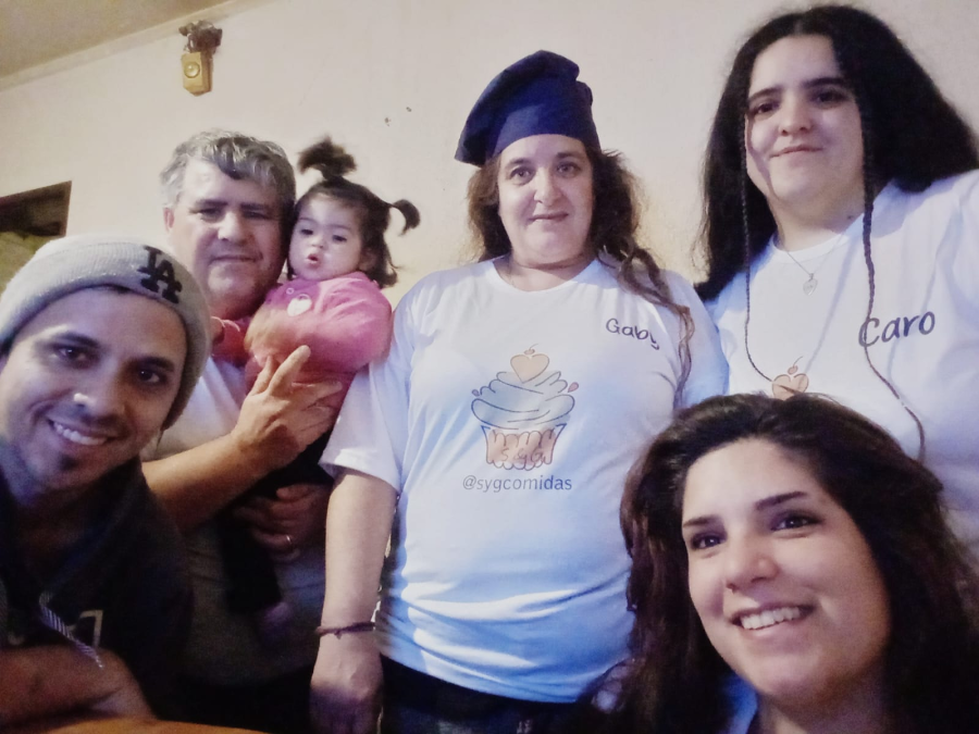 Entregaron comida por “arnés” en la pandemia, circulaban solos en La Plata y hoy la rompen: “Era alocado pero estamos de pie”