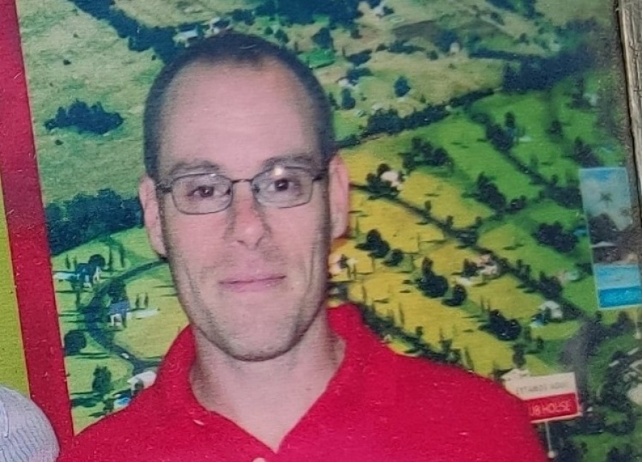 Crimen del docente Silvio Peroni en La Loma: los vecinos difundieron un video del posible sospechoso