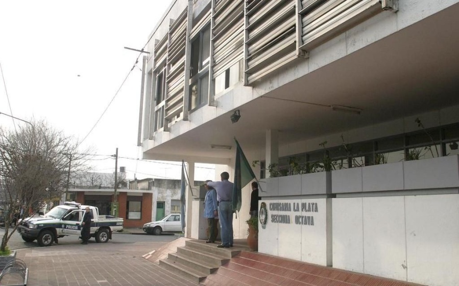 Intentaron ocupar terrenos en Altos de San Lorenzo y la policía detuvo a un hombre