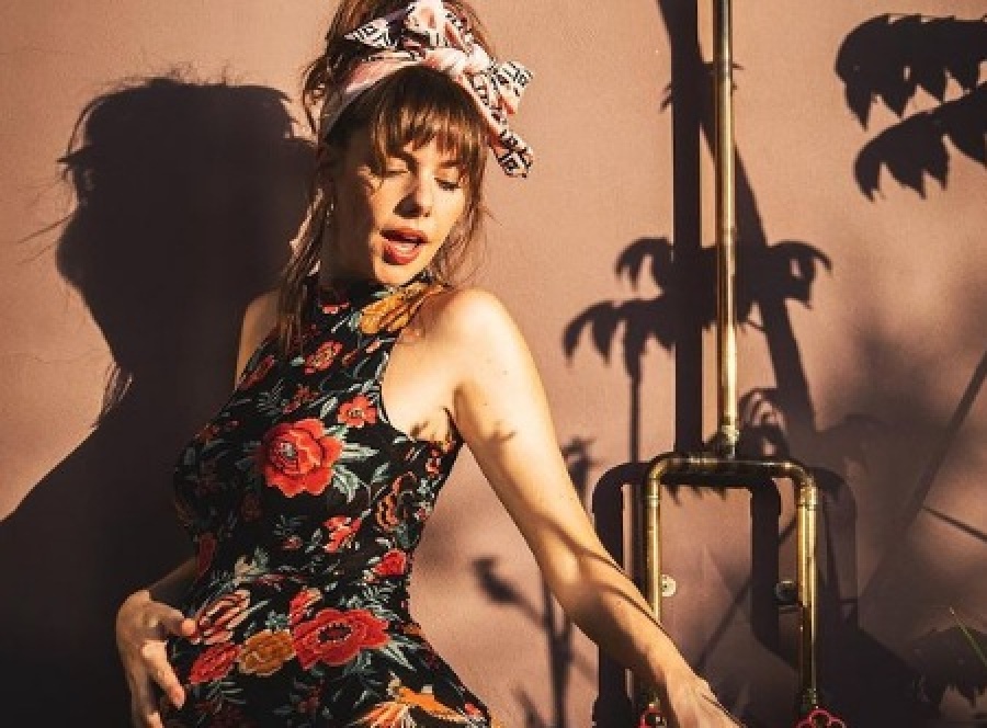 ”Empollando a mi pollito”, Julieta Nair Calvo compartió una sesión de fotos a muy poco de ser mamá