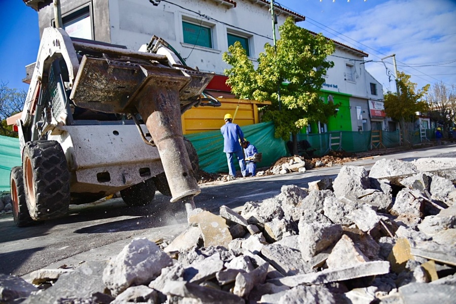 Avanzan las obras de los nuevos Centros Comerciales platenses: cuáles son los barrios y cómo serán las remodelaciones