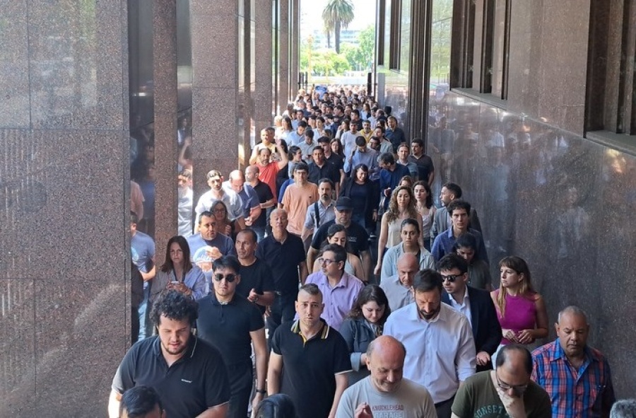 El Gobierno nacional despedirá a casi 700 personas de la DGI y cerrará oficinas en provincia de Buenos Aires