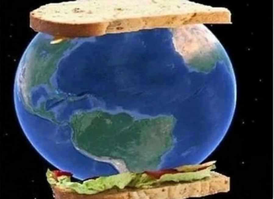 El particular método de dos chicos para hacer ”el sánguche más grande del mundo” que se volvió viral