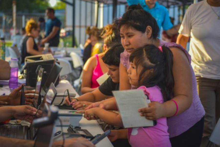 La población migrante empadronada en provincia de Buenos Aires aumentó 13,5% en los últimos dos años