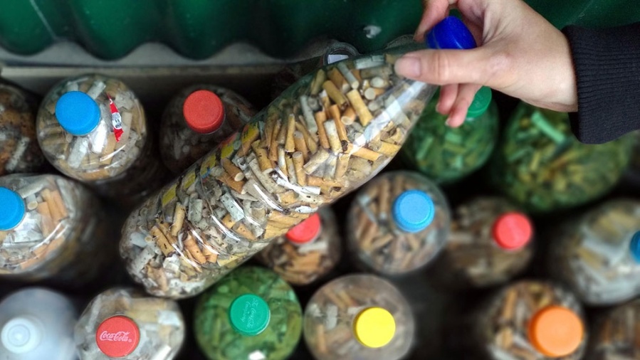 Cobrarán multas de hasta 18 mil pesos a quienes arrojen colillas en la vía pública de Ushuaia