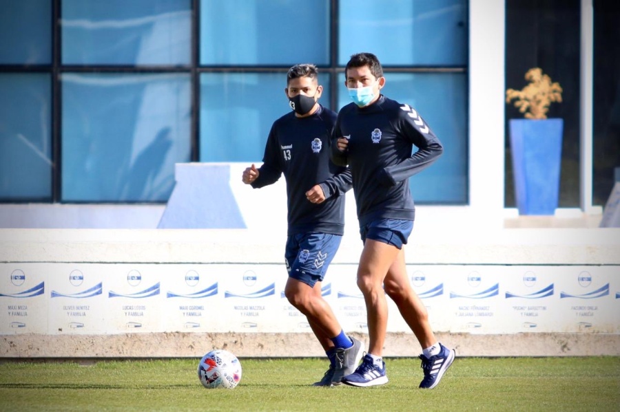 Gimnasia se entrena por la tarde, define el equipo y sale la lista con una presencia muy esperada