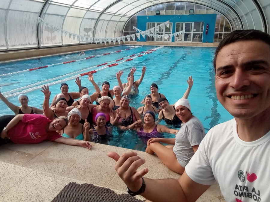 Más de 120 adultos mayores disfrutan diariamente de las jornadas recreativas en la Colonia de la Tercera Edad en La Plata