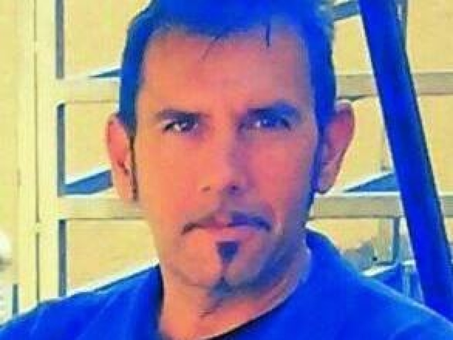 Nació en Berisso, no sabe escribir en castellano y lo ayudan a encontrar a su mamá desde Italia: “Les daba vergüenza”