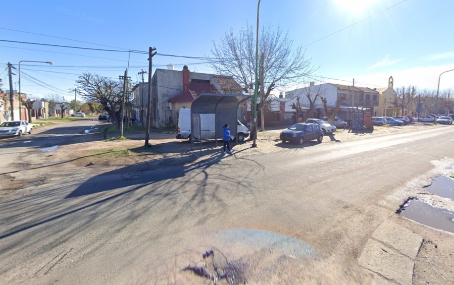 ”Hace tres años estamos esperando”: Vecinos de San Carlos piden que continúen las obras sobre 32 que nunca terminaron