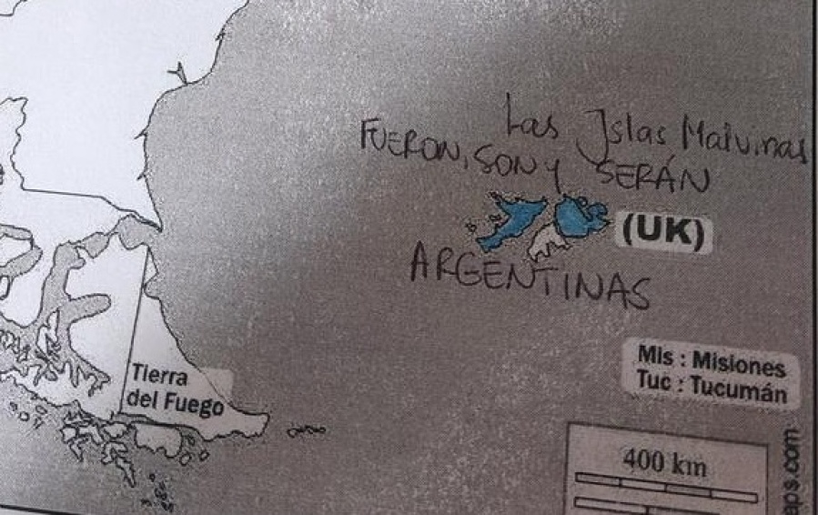 Le mandaron tarea a una nena platense y su mamá vio algo que le llamó la atención: ”Las Malvinas son argentinas”