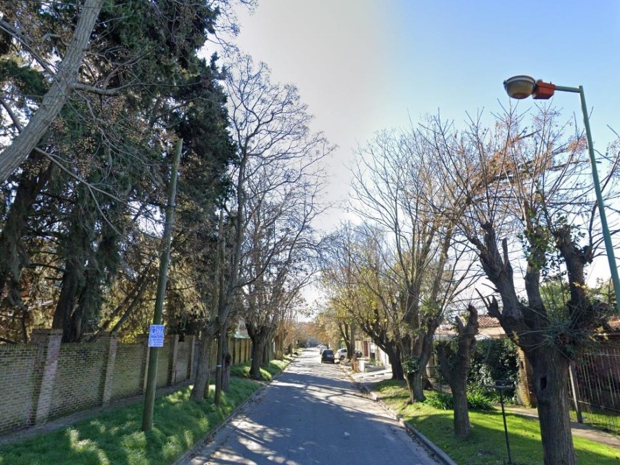 Robo en City Bell: Iba camino a la facultad y la asaltaron