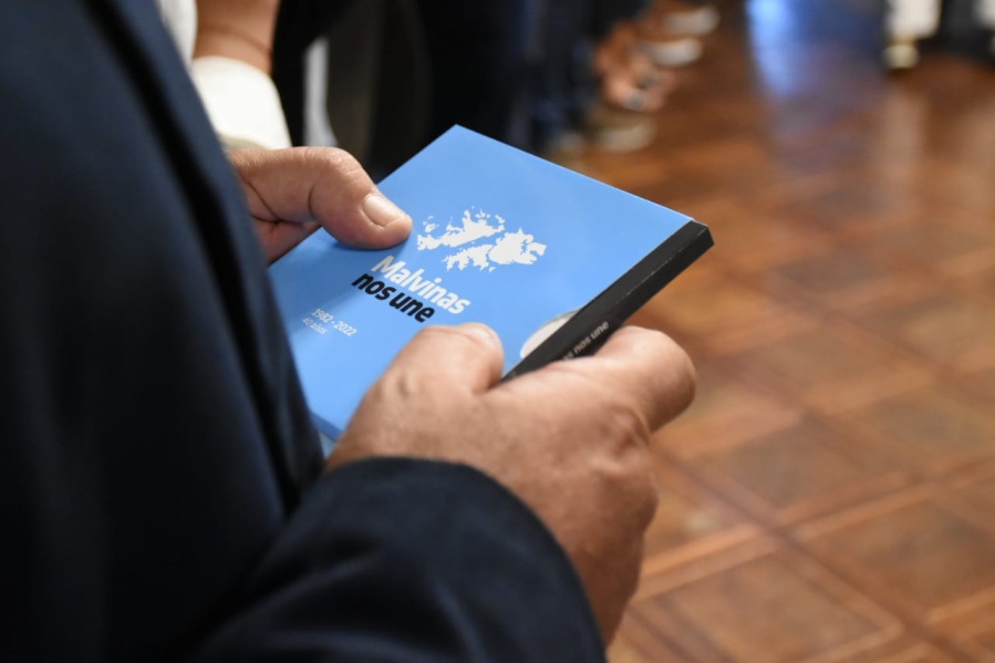 Veteranos y ex combatientes recibieron una medalla de reconocimiento en la Municipalidad de La Plata