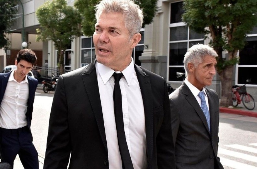 Burlando se sube nuevamente a la competencia en la Provincia de Buenos Aires