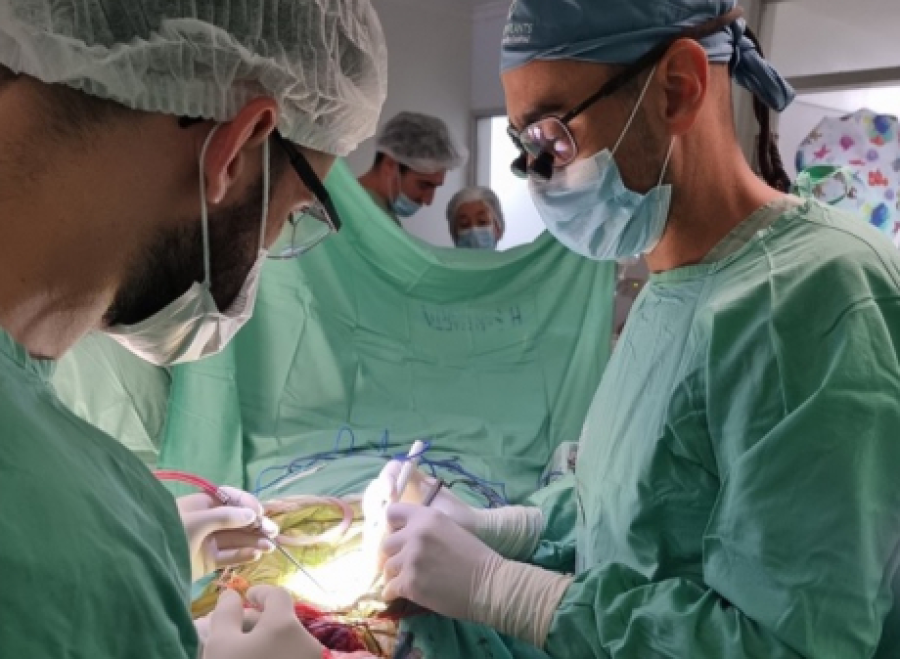 Médicos del Hospital San Martín realizaron una operación histórica: un Bypass cerebral en un paciente con aneurisma