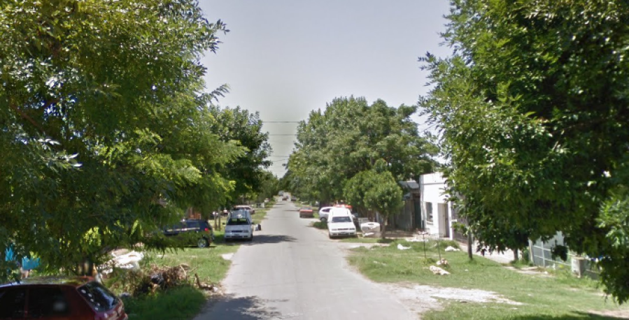 Forzaron puertas y ventanillas de autos estacionados e ingresaron a una vivienda para robar: fueron arrestados