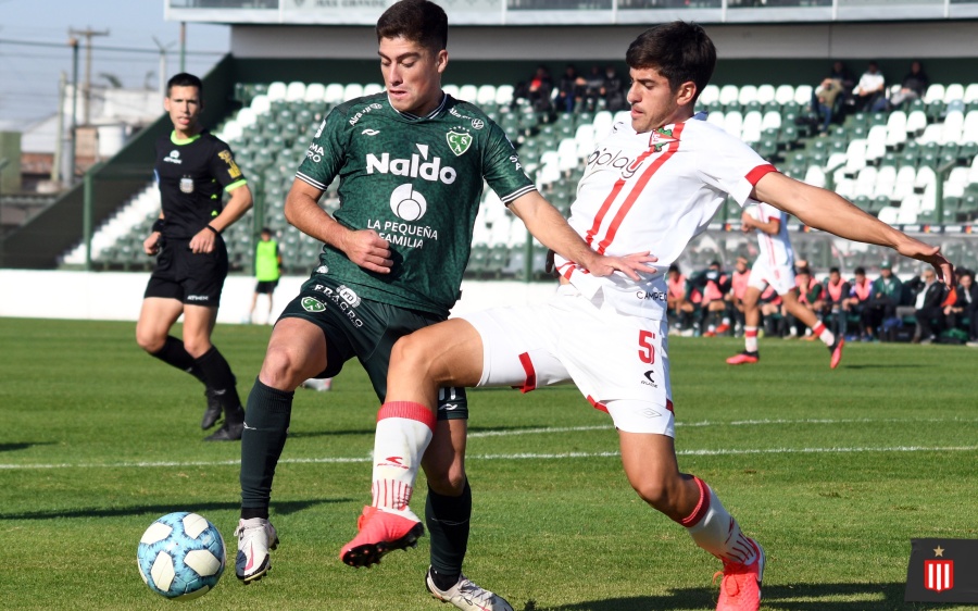 La Reserva Pincha sumó su primera victoria en el campeonato 