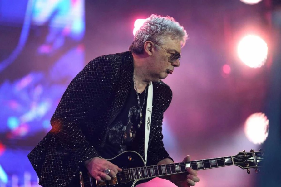 La noche vibró al ritmo de los Ratones Paranoícos en Vélez