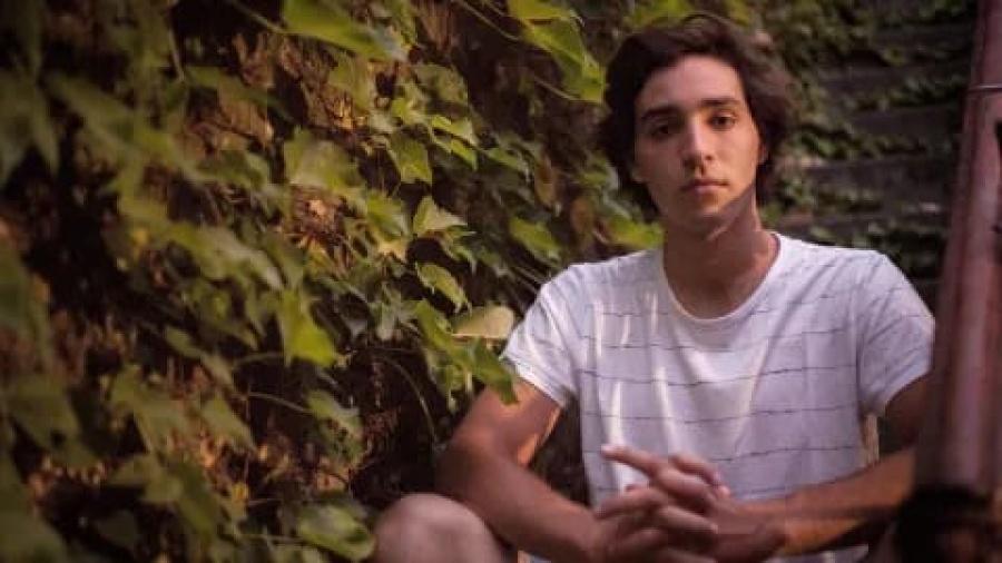 Mintió en una denuncia de abuso contra su papá y acusa a su madre de haberlo manipulado