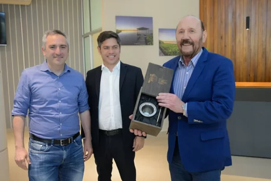 En Formosa Kicillof acusó a Milei de “abandonar a las provincias” durante un acto junto al gobernador de esa provincia