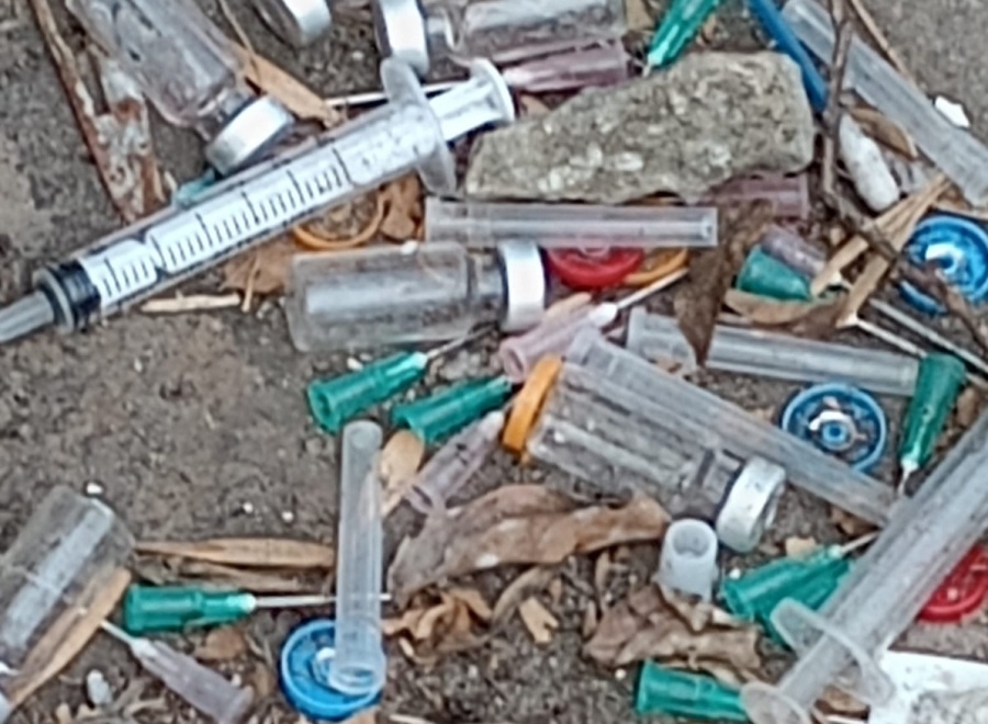 Encontraron residuos peligrosos en 60 y 16