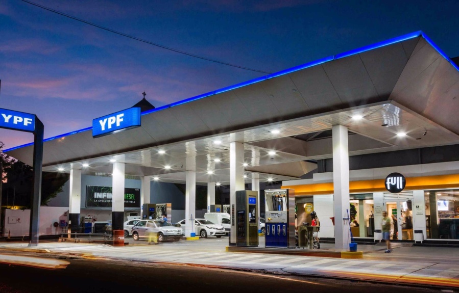YPF alertó sobre una página web fraudulenta que usa su imagen y promete 3 meses de nafta gratis a cambio de datos personales