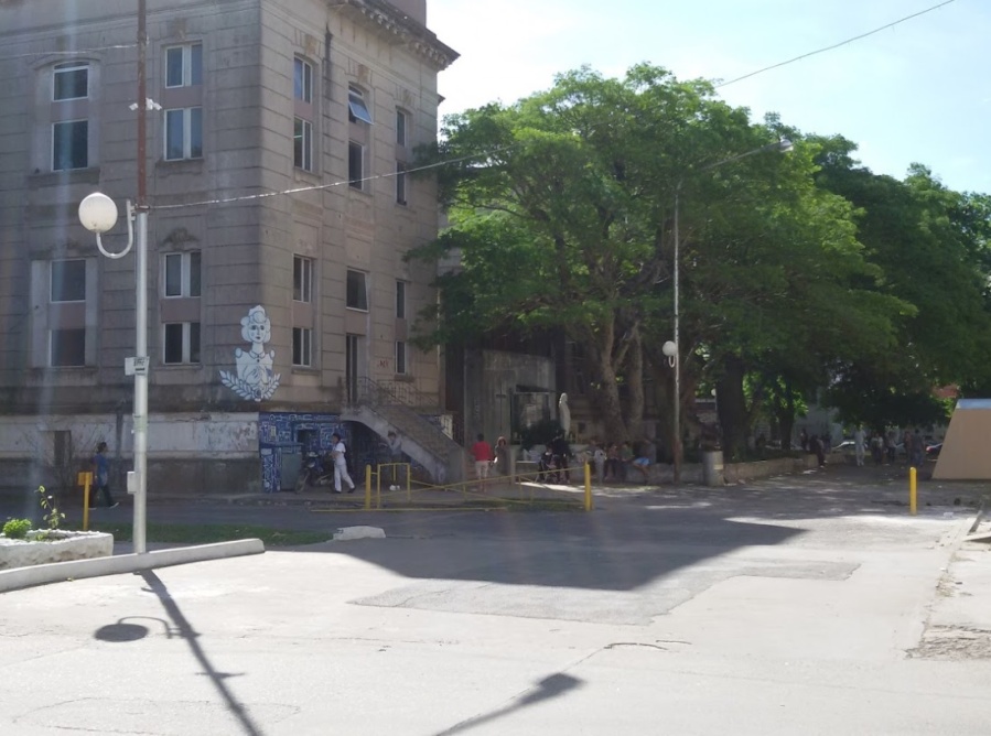 Nació con 720 gramos, está internada en el Hospital San Martín de La Plata y trabajan a contrarreloj para equipar su casita