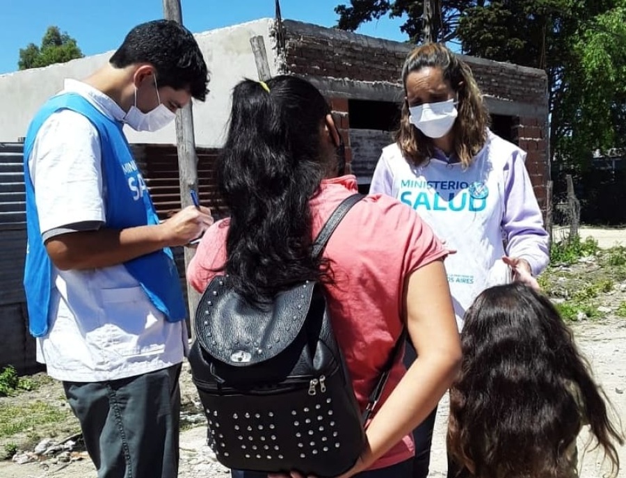 Más de 206 mil platenses ya se aplicaron las tres dosis y se acelera la vacunación en la Provincia