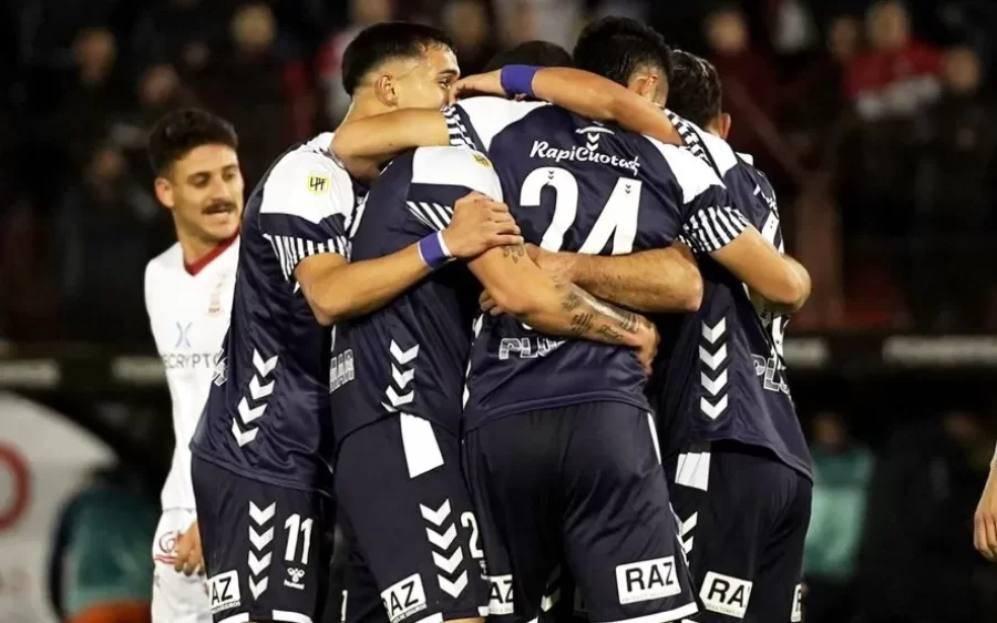 La polémica inesperada: Gimnasia y Huracán se cruzaron en las redes