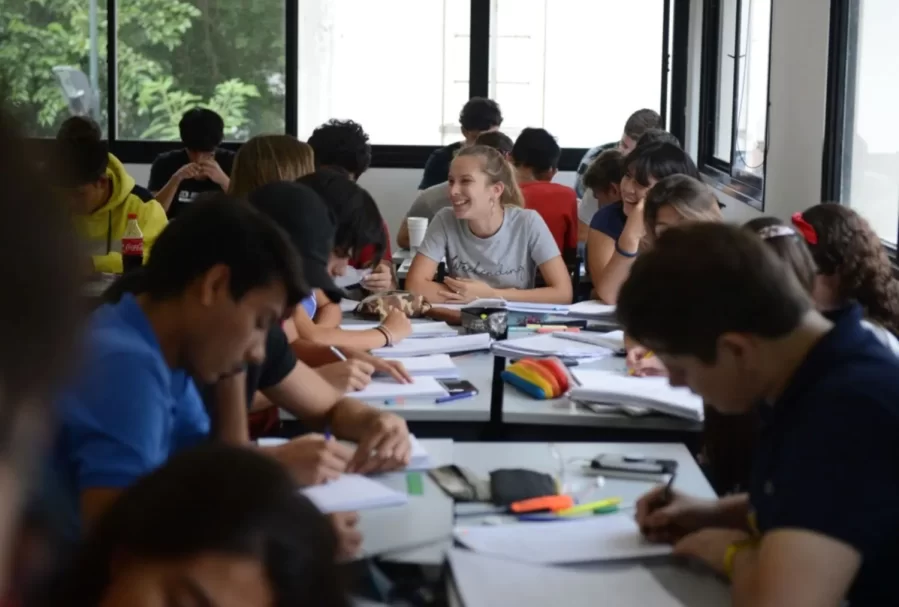 Quiso faltar a un asado por estudiar y sus amigos lo cargaron sin piedad: “Para que hablo”