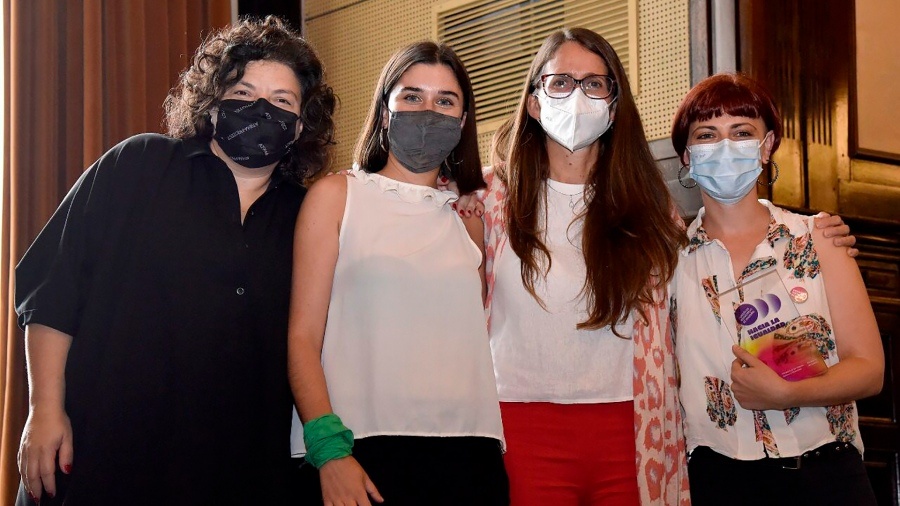 Reconocieron trabajadoras de la salud argentinas por su ”labor excepcional durante la pandemia”