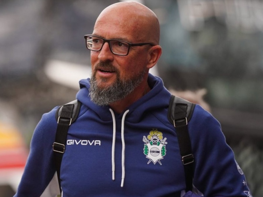 Orfila ordenó un ensayo de fútbol, cambió medio equipo, perfila un debut y mantiene dos dudas