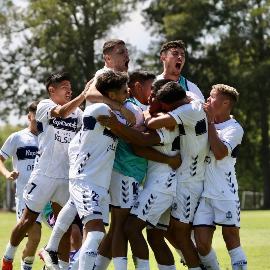 La reserva de Gimnasia rescató un punto en el final