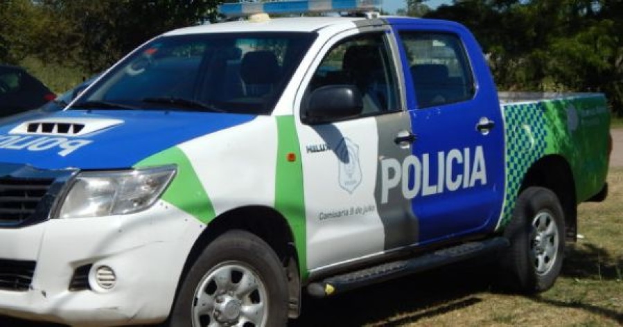 Persiguió a su ex con el auto en City Bell y la atacó después de que ella lo denunciara