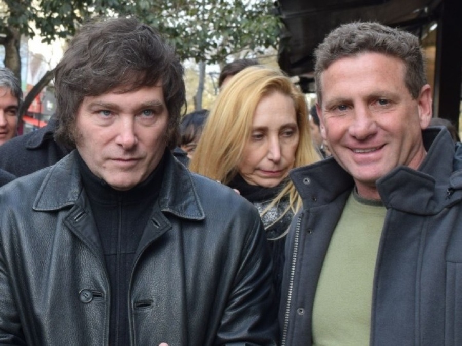 ”Algunos resignan sus valores”: los seguidores de Milei en La Plata y una contundente diferenciación entre ladrones