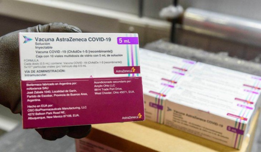 Esta tarde llegará otro vuelo con 800.500 dosis de AstraZeneca