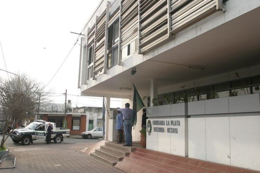 Feroz ataque a los botellazos en Altos de San Lorenzo por un hombre que intentó robar
