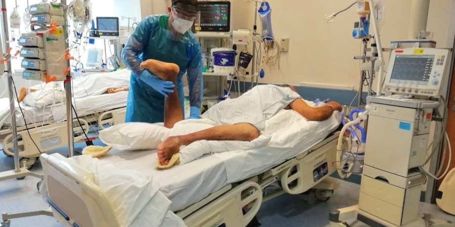 Para la recuperación de pacientes graves contra el Covid se incorporaron 400 kinesiólogos al sistema de salud bonaerense