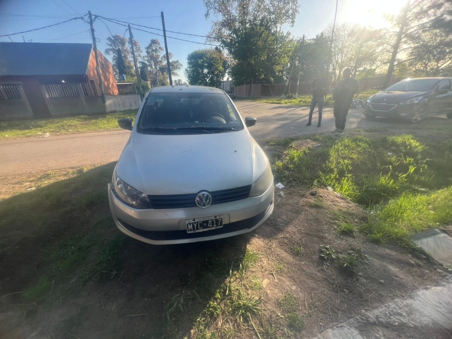Una mujer fue detenida tras robar un auto y querer esconderlo en Melchor Romero