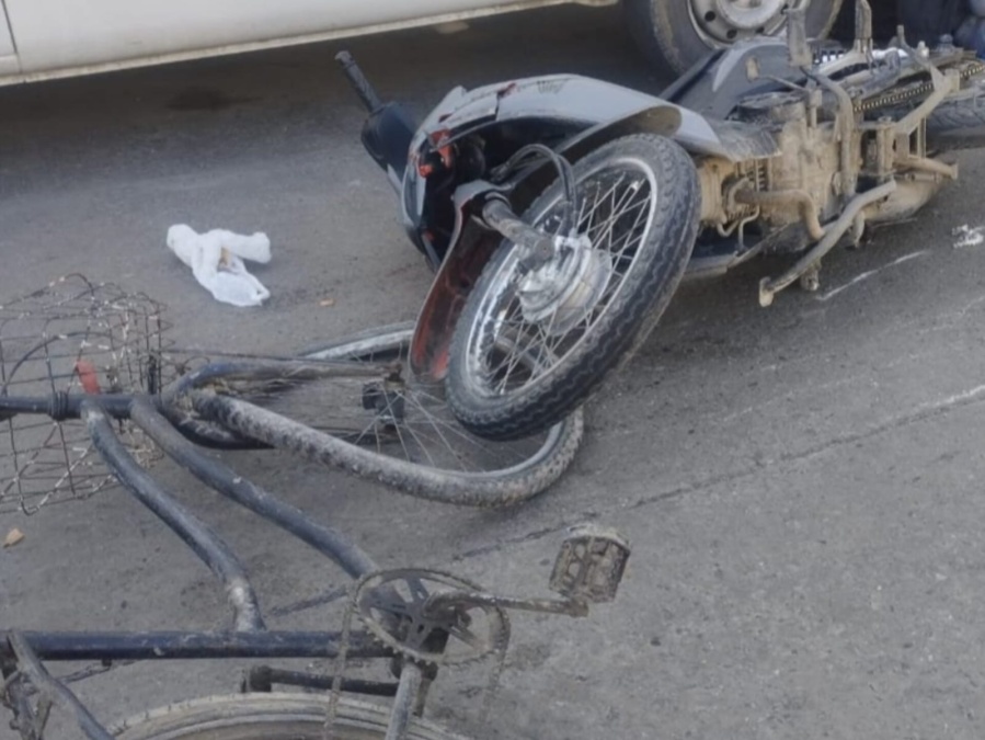 Murió un ciclista de 80 años tras ser embestido por una moto en Los Hornos